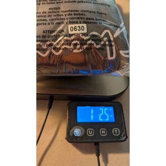 Champion Men's Large Reverse Weave Heavyweight Crew Neck Black Sweatshirt Logo - Picture 7 of 7